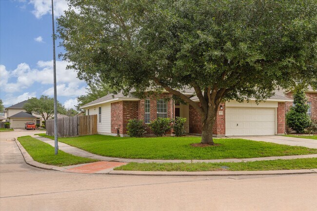Building Photo - 20214 Sendera Oaks Ln