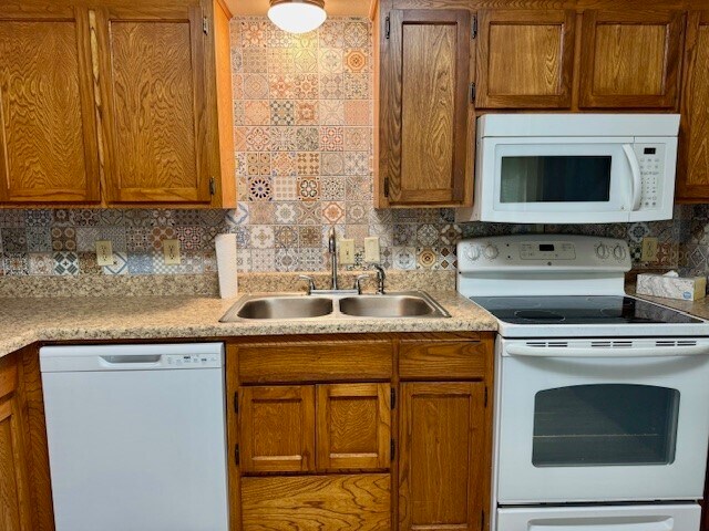 Building Photo - 49 Westwood Vlg Dr