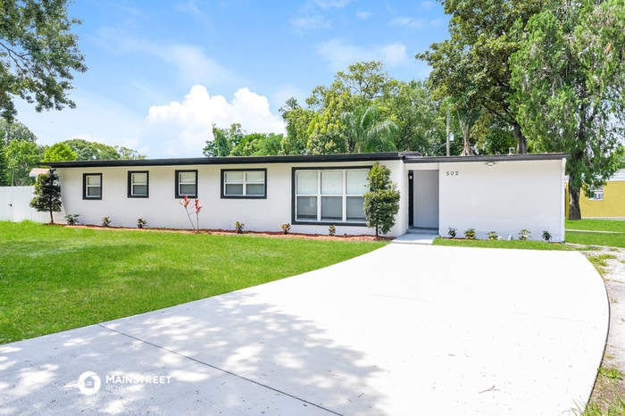 Primary Photo - 502 Engel Dr
