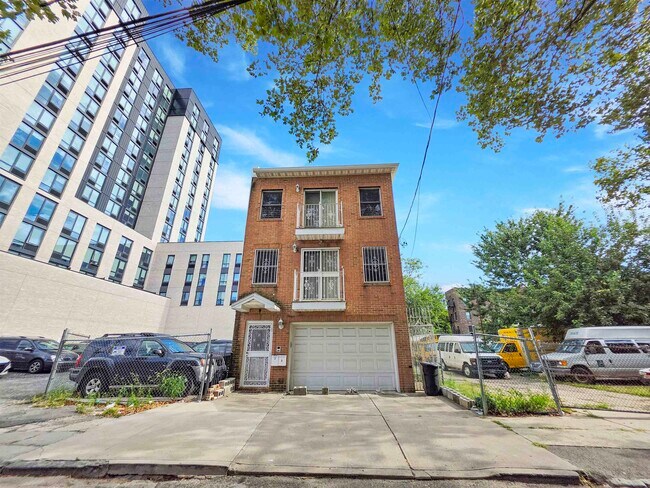 Foto del edificio - 14 Nevin St