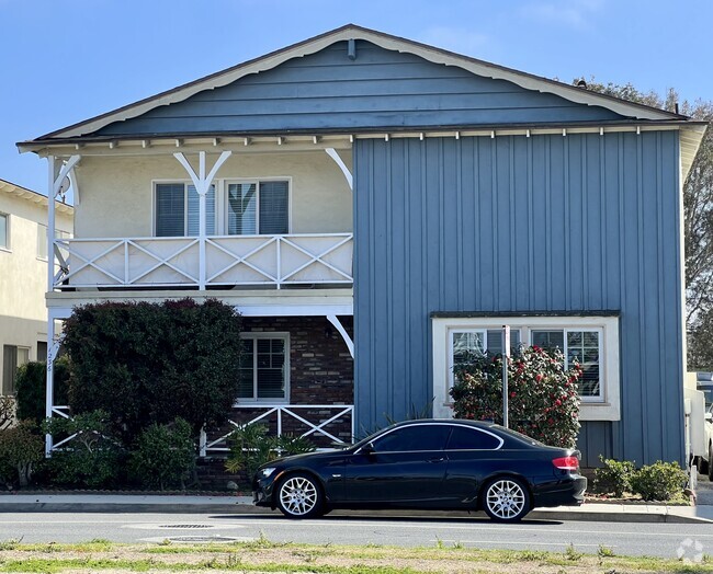 Building Photo - 1236 Manhattan Beach Blvd