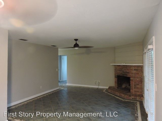 Building Photo - 4 br, 2 bath House - 2042 Eastgate Way