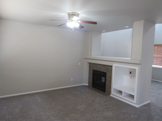 Building Photo - 1791 Riverwalk Pkwy