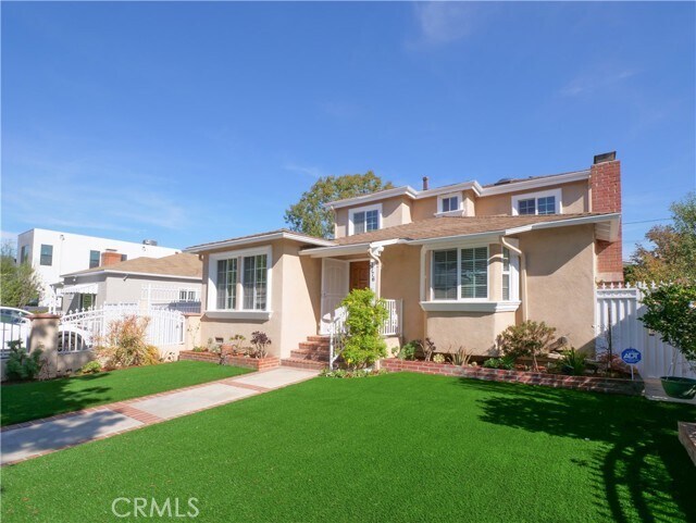 Foto del edificio - 3776 Rosewood Ave