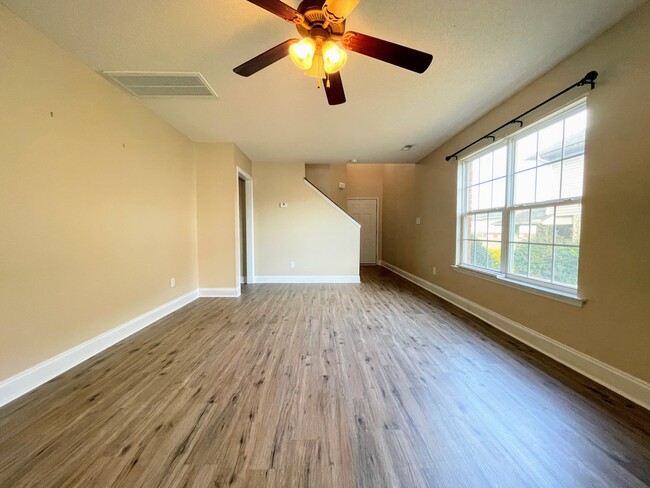 Building Photo - 29712 Robert Lee Ct