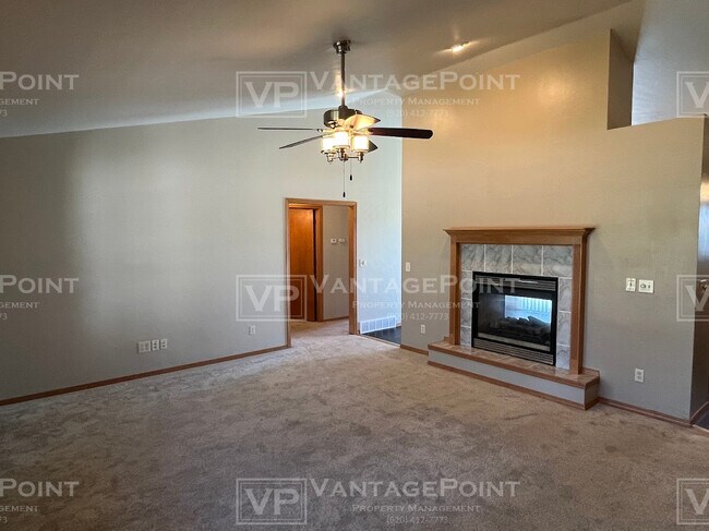 Building Photo - 1486 Guns Rd