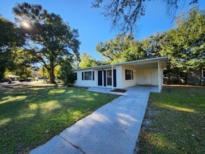 Building Photo - 5501 Mayfair Dr