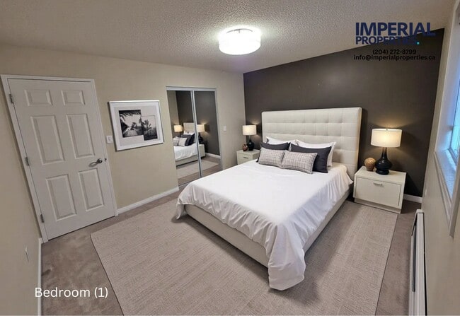 Photo du bâtiment - 1710 Taylor Ave