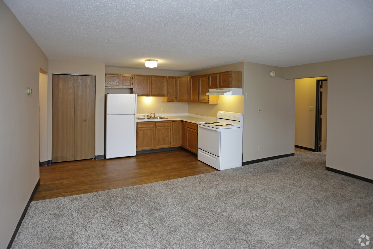 Southern Manor Apartments - Grand Forks, ND | Apartments.com