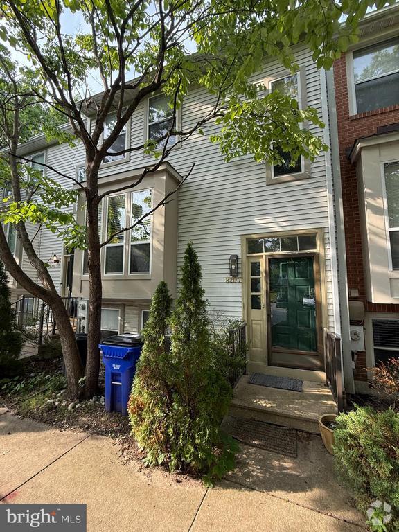 Building Photo - 8204 Tall Trees Ct