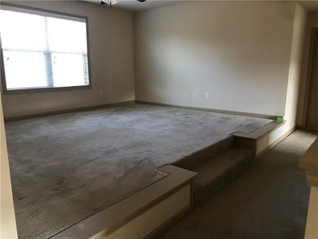 Building Photo - 3228 Sag Harbor Ct NE