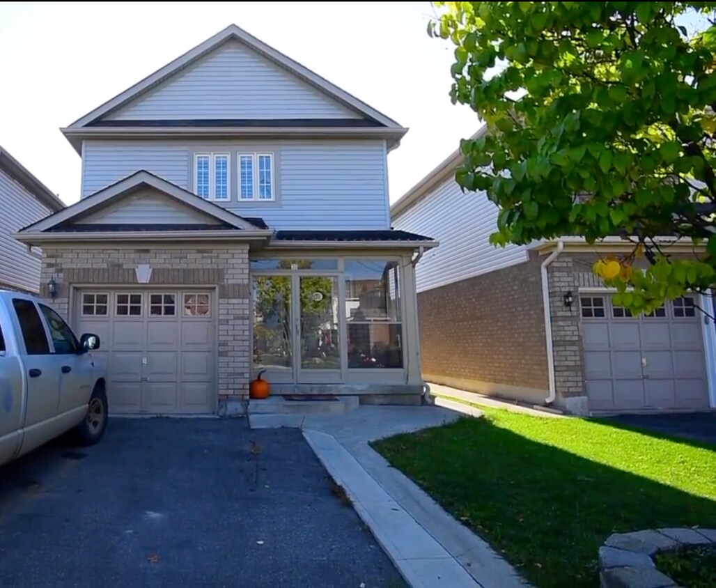 Photo principale - 30 Earl Grey Cres