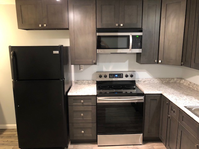 lots of cabinet space - 8509 W Smith St