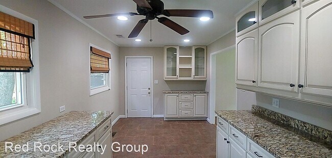 Foto del edificio - 3 br, 2 bath House - 812 Acton Avenue