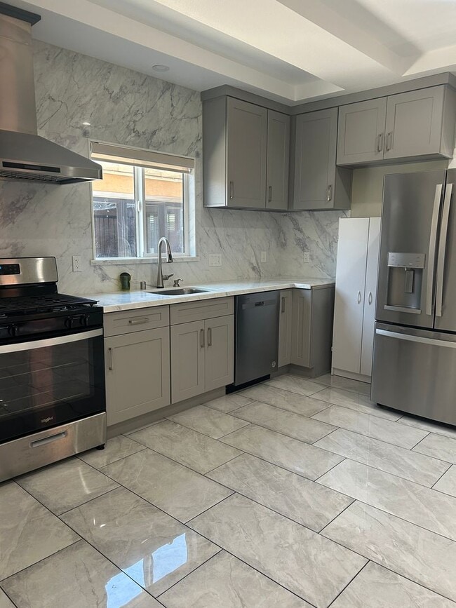 Building Photo - Beautiful Newly Built House for Rent 3Bed/...
