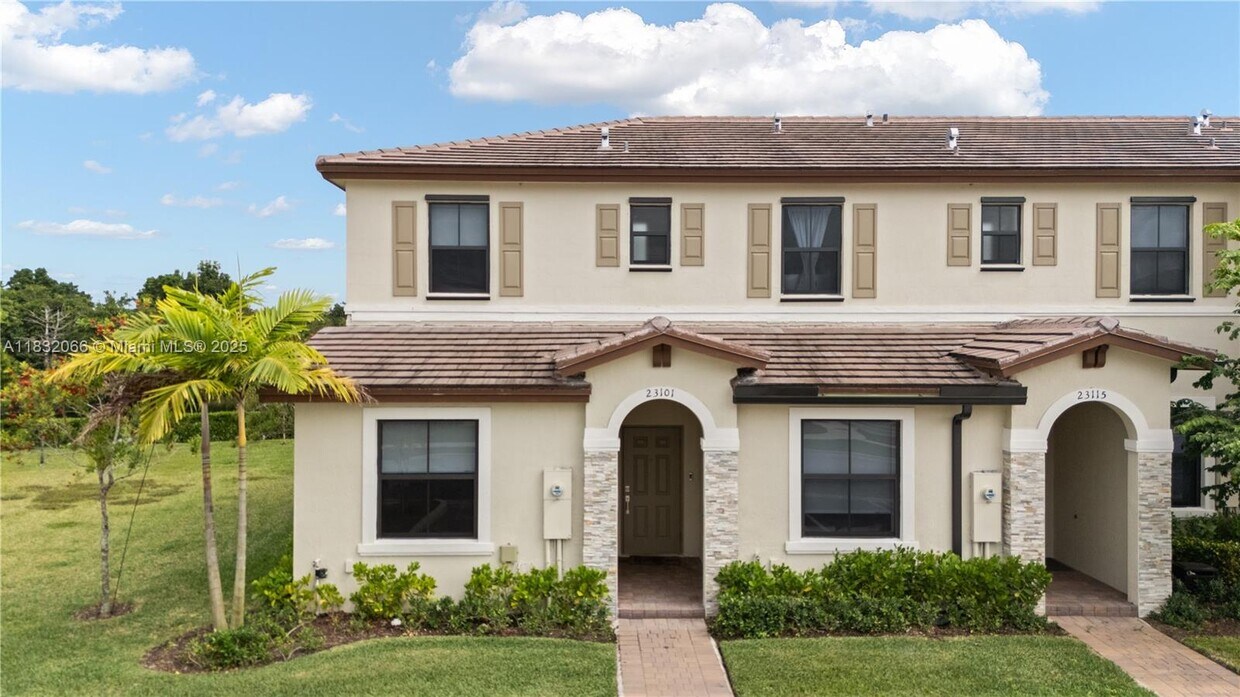 Foto principal - 23101 SW 99th Ave