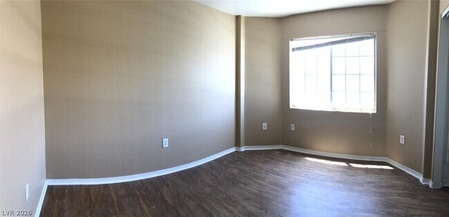 Foto del edificio - 3318 N Decatur Blvd