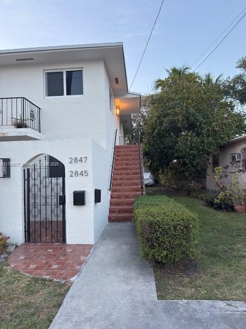 Building Photo - 2845 SW 24th St