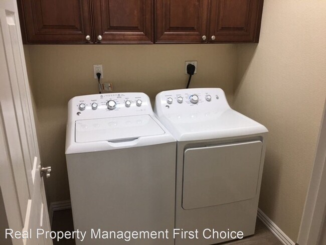 Foto del edificio - 3 br, 2.5 bath House - 9901 Landry Drive L...