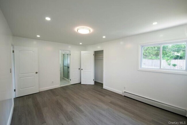 Building Photo - 61 Beaumont Dr