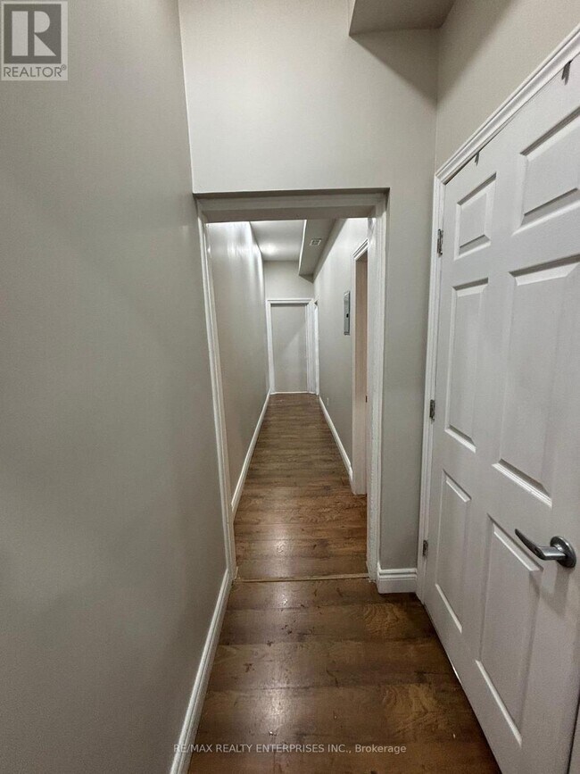 Photo du bâtiment - 156 James St S