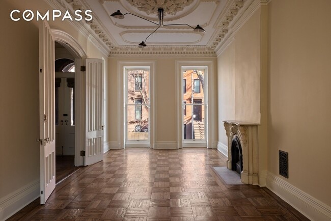 Building Photo - 216 Carlton Ave