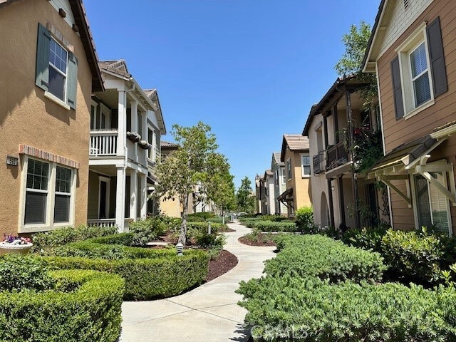 Building Photo - 15931 Moonflower Ave