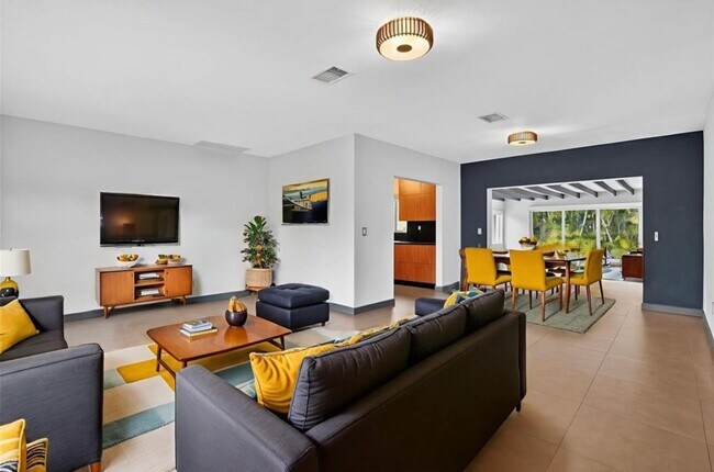 Foto del edificio - 425 NE 114th St