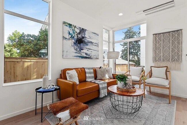 Foto del edificio - 3833 23rd Ave W