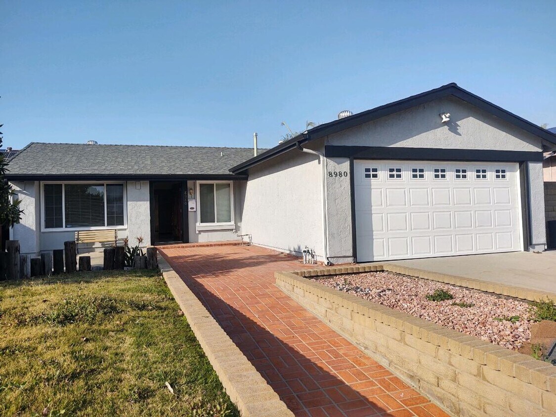 Primary Photo - 3BD/2.5BA Single Story Home - 1950 Square ...