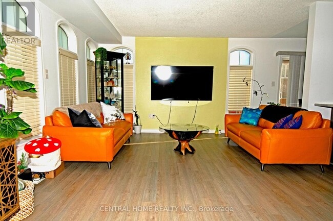 Building Photo - 25 Camilleri Rd