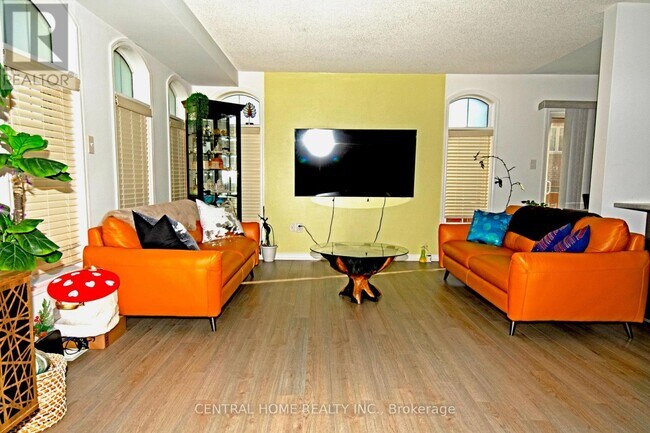 Photo du bâtiment - 25 Camilleri Rd