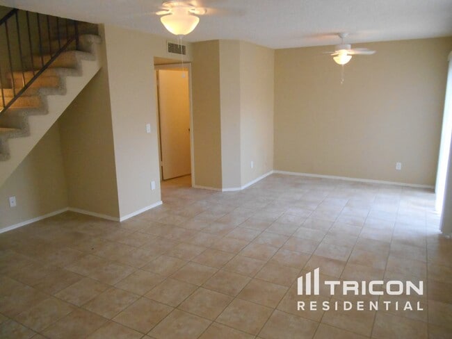 Building Photo - 4772 W Tonto Dr