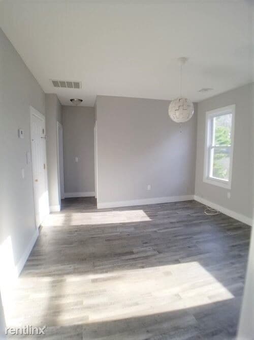 Building Photo - 3 br, 1.5 bath  - 53-55 Hobson St