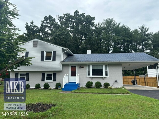 Photo - 3158 Galloway Dr House