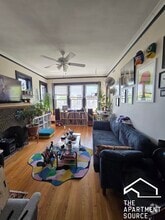 Building Photo - 2476 W Pensacola Ave