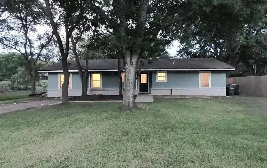 Foto principal - 605 Dale Dr