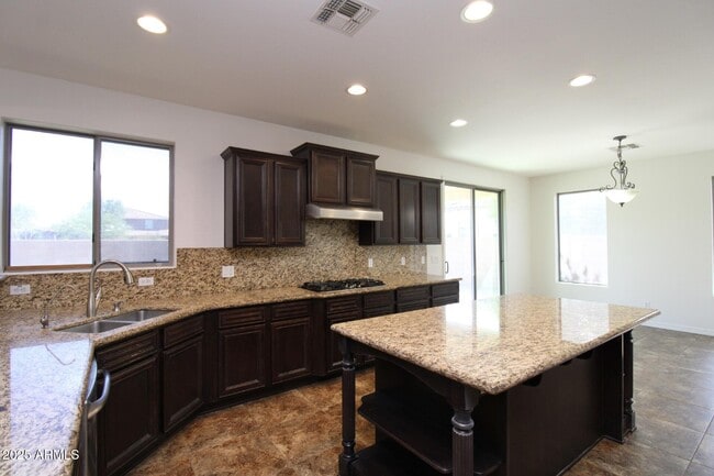 Building Photo - 3929 E Tonto Pl