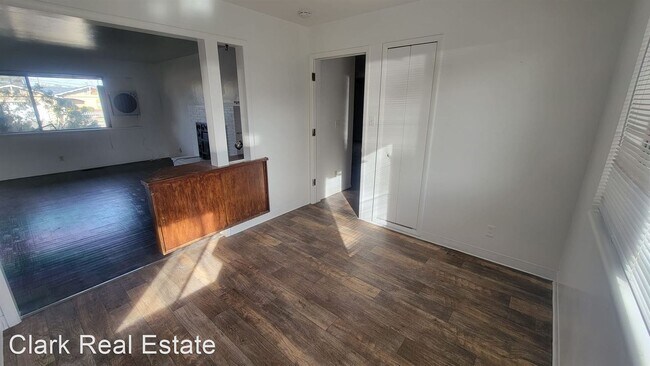 Building Photo - 3 br, 2 bath House - 1300 ROBERTS ST