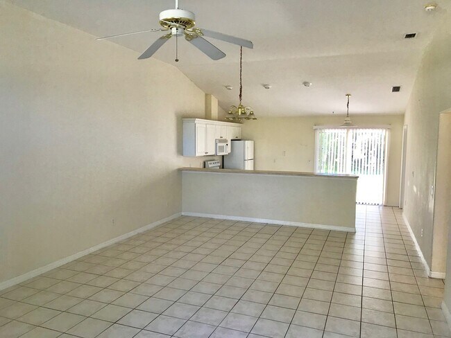 Foto del edificio - Available now!