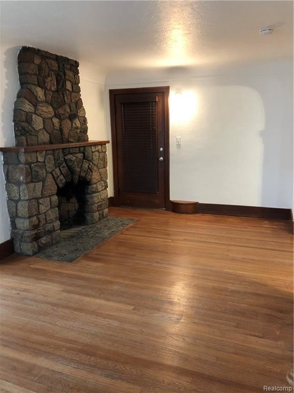Building Photo - 507 Curry Ave