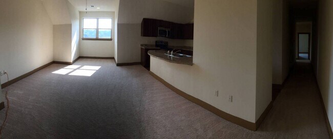 Building Photo - 100 Liberty Dr