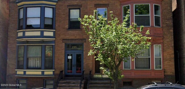 Building Photo - 588 Madison Ave