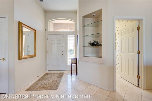 Building Photo - 2 br, 2 bath House - 2909 Vista Butte Dr