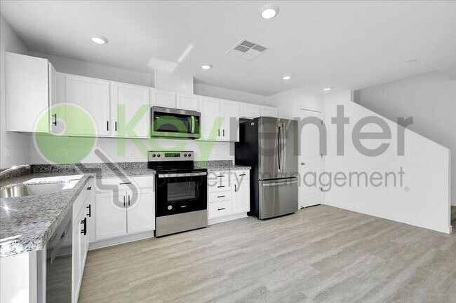 Foto del edificio - 2129 Shady Tree Cir
