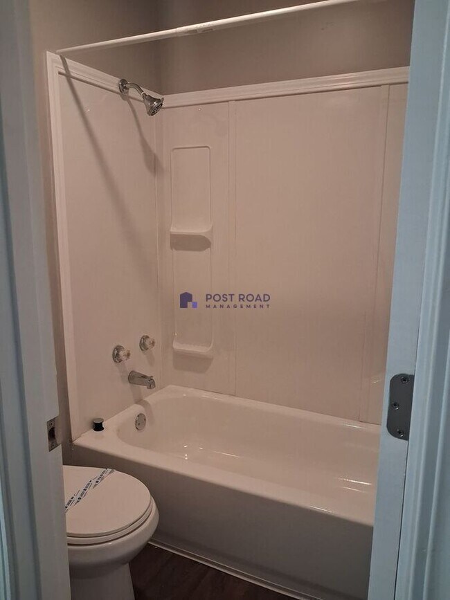 Foto del edificio - 2942 S Osage Ave