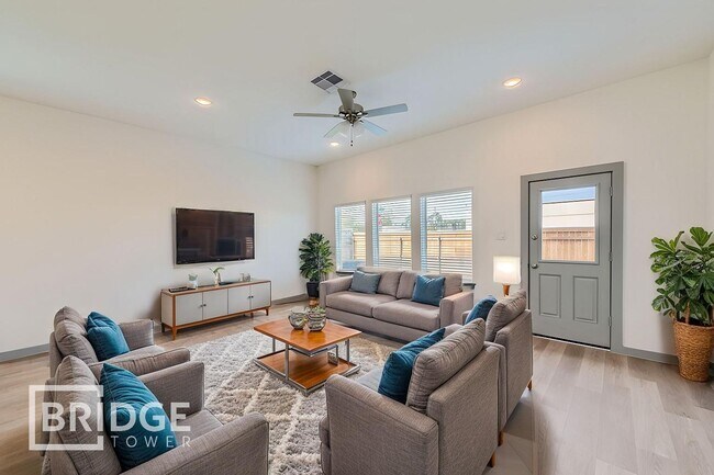 Foto del edificio - 33114 Willow Heights Ln., Magnolia, TX 77354