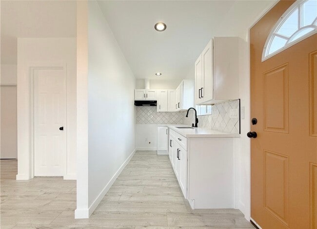Photo - 1008 W 134th Pl House
