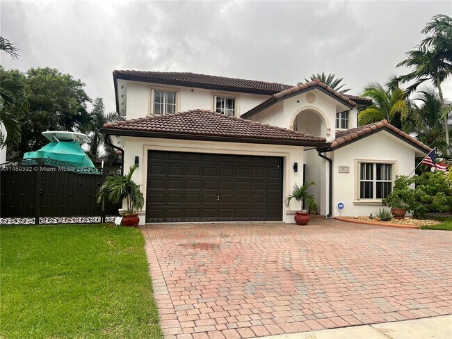 Building Photo - 14830 SW 28th Ln
