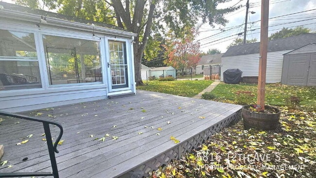 Building Photo - 5816 12th Ave S